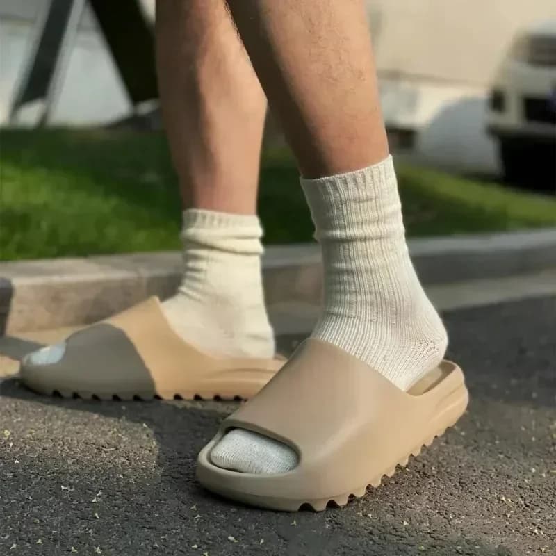 Brand High Quality Super Soft EVA Sole Summer Slippers for Men Bathroom Slippers Home Slides Couple Beach Male Slipper
