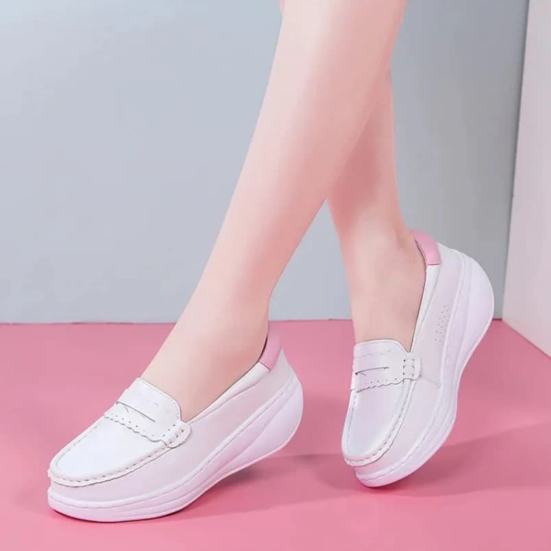 2025 Pink White Nurse Sneakers Slip On Women's casual shoes Women's casual shoes Comfortable walking large tennis