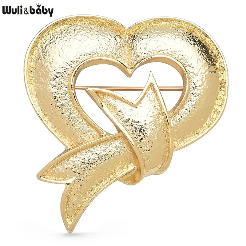 Wuli&baby Spille a forma di cuore con fiocco in metallo opaco Segno di pace Distintivo Designer Gioelleria raffinata e alla moda Accessorio regalo per abito e vestito