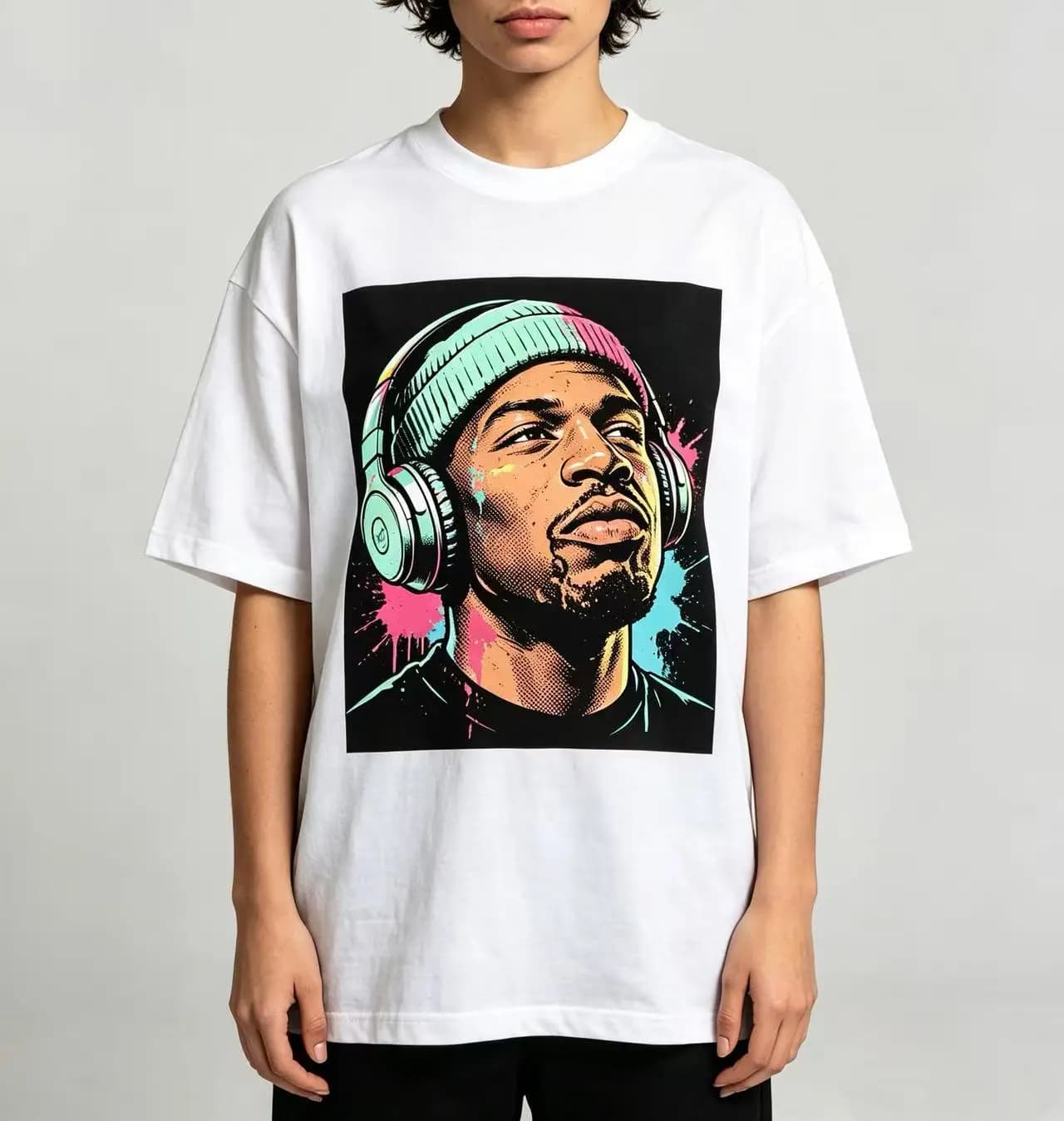 Unisex Pop Art Hip Hop Portrait With Headphones Beanie Splash Paint T‑Shirt For Men Women Urban Rap Culture Graphic Tee Casual Cotton Oversized Short Sleeve Tops