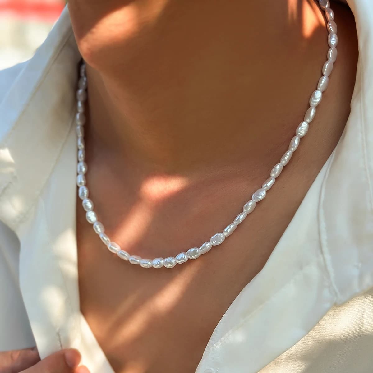 Salircon Collana girocollo con catena di perle imitazione barocca semplice Collana elegante con perline di temperamento Gioielli per feste di nozze da donna