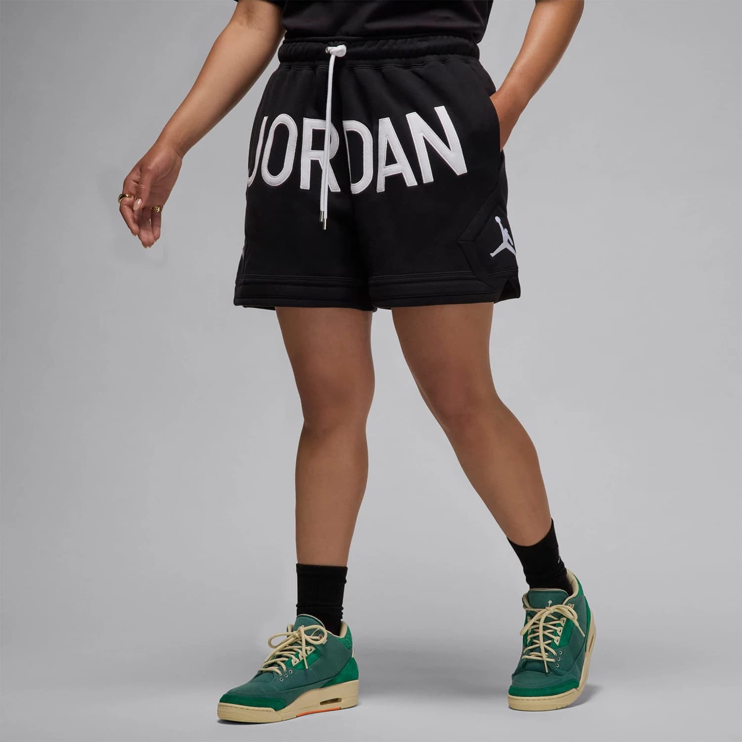 Pantaloncini sportivi casual comodi e traspiranti da uomo e da donna, originali Nike, della nuova collezione stagionale HF1651-010