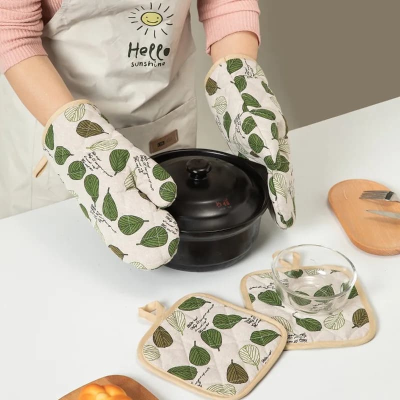 1 Pair Thickened Oven Mitts Baking Heat Resistant Cooking Gloves Cotton and Linen Microwave Gloves Kitchen Gloves
