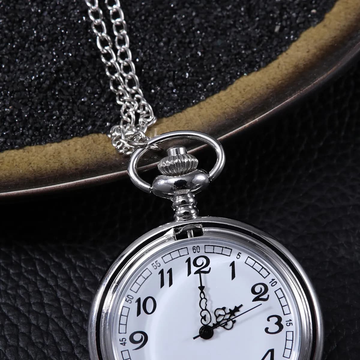White Vintage Mechanical Pocket Watch Unisex Quartz Necklace Chain Retro Style Portable Gift for Men Women Collection