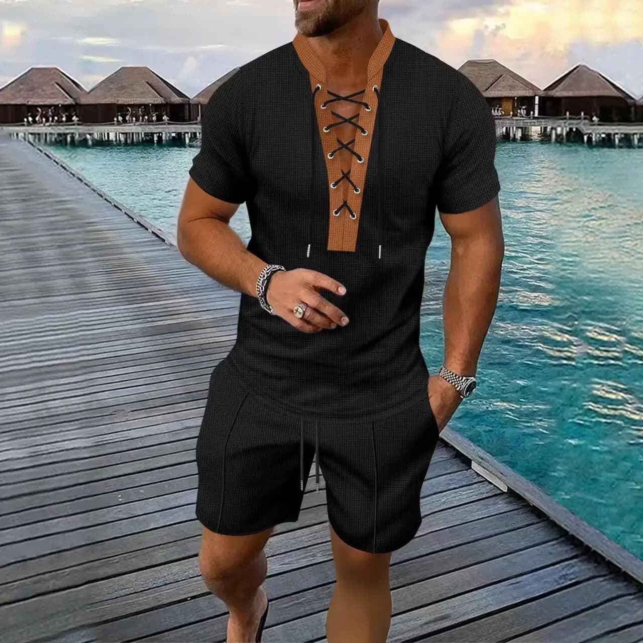 Completo estivo da uomo casual con t-shirt a maniche corte e pantaloncini, girocollo marrone, stile casual, due pezzi, moda estiva transfrontaliera