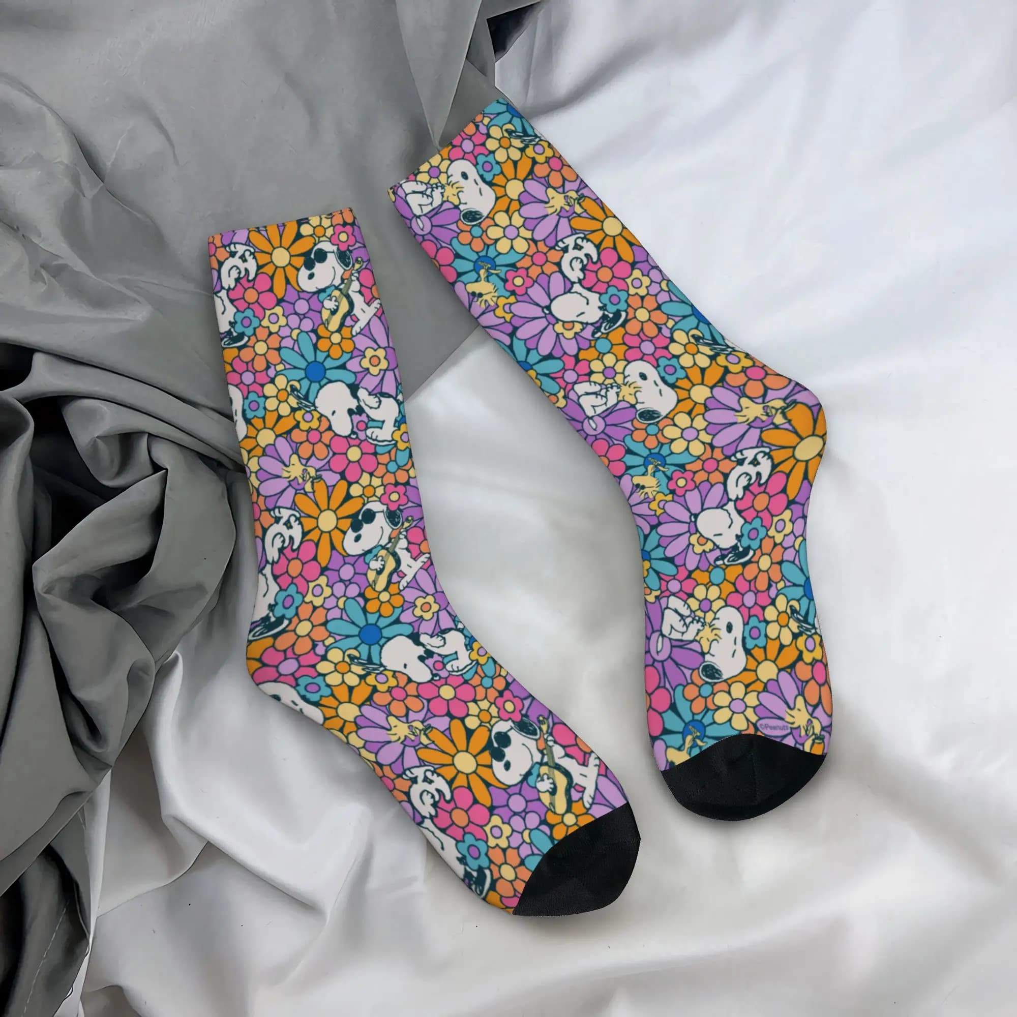 Autumn Winter Colorful Unisex S-Snoopys Woodstocks Flower Pattern Socks Sweat Absorbing Basketball Socks