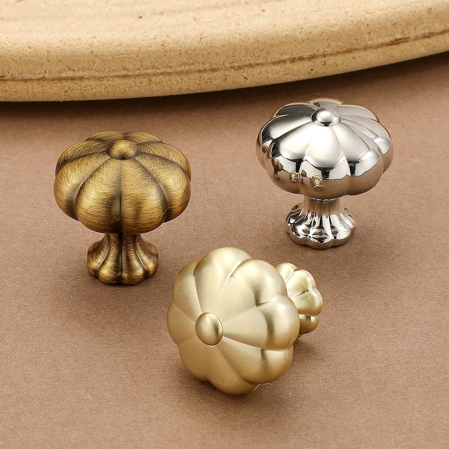 Maniglie per Armadietti in Bronzo Anticato, Pomelli Rotondi a Sfera per Guardaroba, Maniglie Argento a Foro Singolo per Cassetti, per Mobili e Accessori