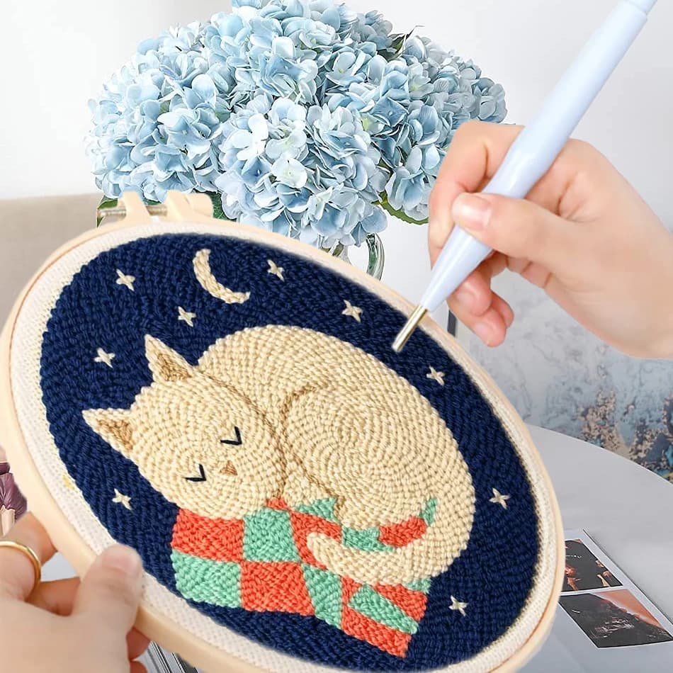 GATYZTORY punch needle embroidery package Sewing kit Yarn Animals for needlework and creativity Knit embroidery hoop 20x20cm Set