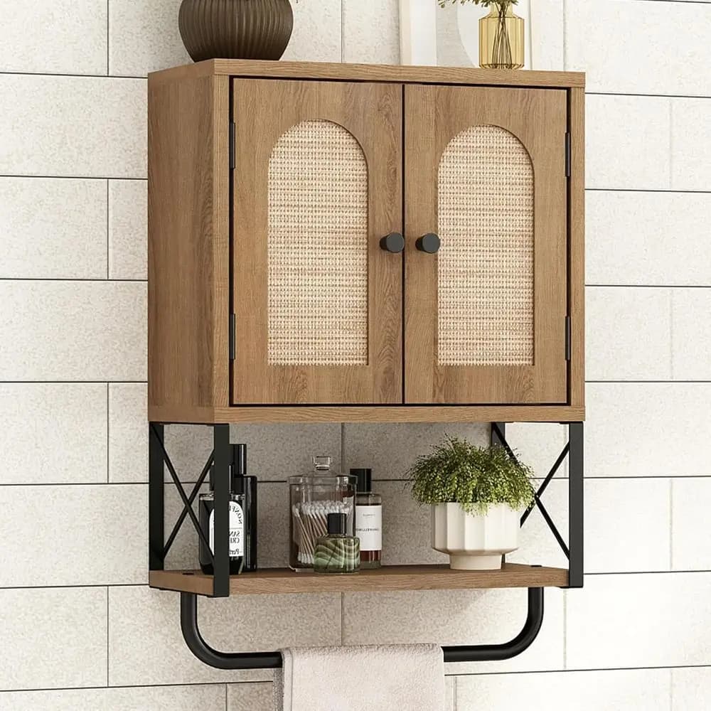 Mobiletto da Bagno Rustico in Quercia e Rattan Boho con Spazio Sopra il WC, Porta ad Arco, Ripiani Regolabili e Portasciugamani