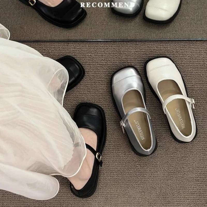 Fashionable PU Women's Shoes with Laces, Round Toe, Medium toe 3-5cm, Non-slip Rubber Sole, Comfortable and Soft for Daily Use