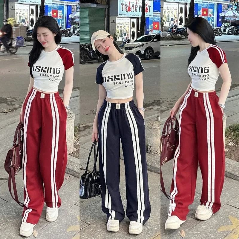 Women's Fashion Summer New Set Two Pieces: Short Sleeved T-shirt with Spalle Discoveries and High Waist Pants in Gamba Larga Stile Street