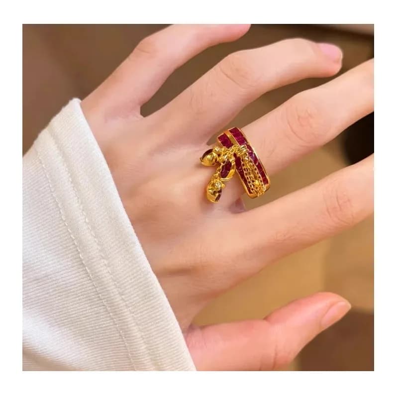 Nuovo Anello Cinese con Rubino e Diamanti, Anello di Lusso Leggero per Capodanno, Versatile e alla Moda, Anello per Indice