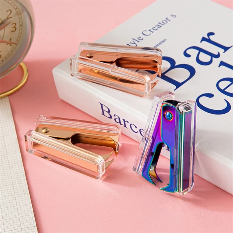 Nuovo Dispositivo per Rimuovere Graffette, Mini Estrattore di Graffette per Ufficio, Strumento di Cancelleria per Rimozione Graffette, 1 Pezzo