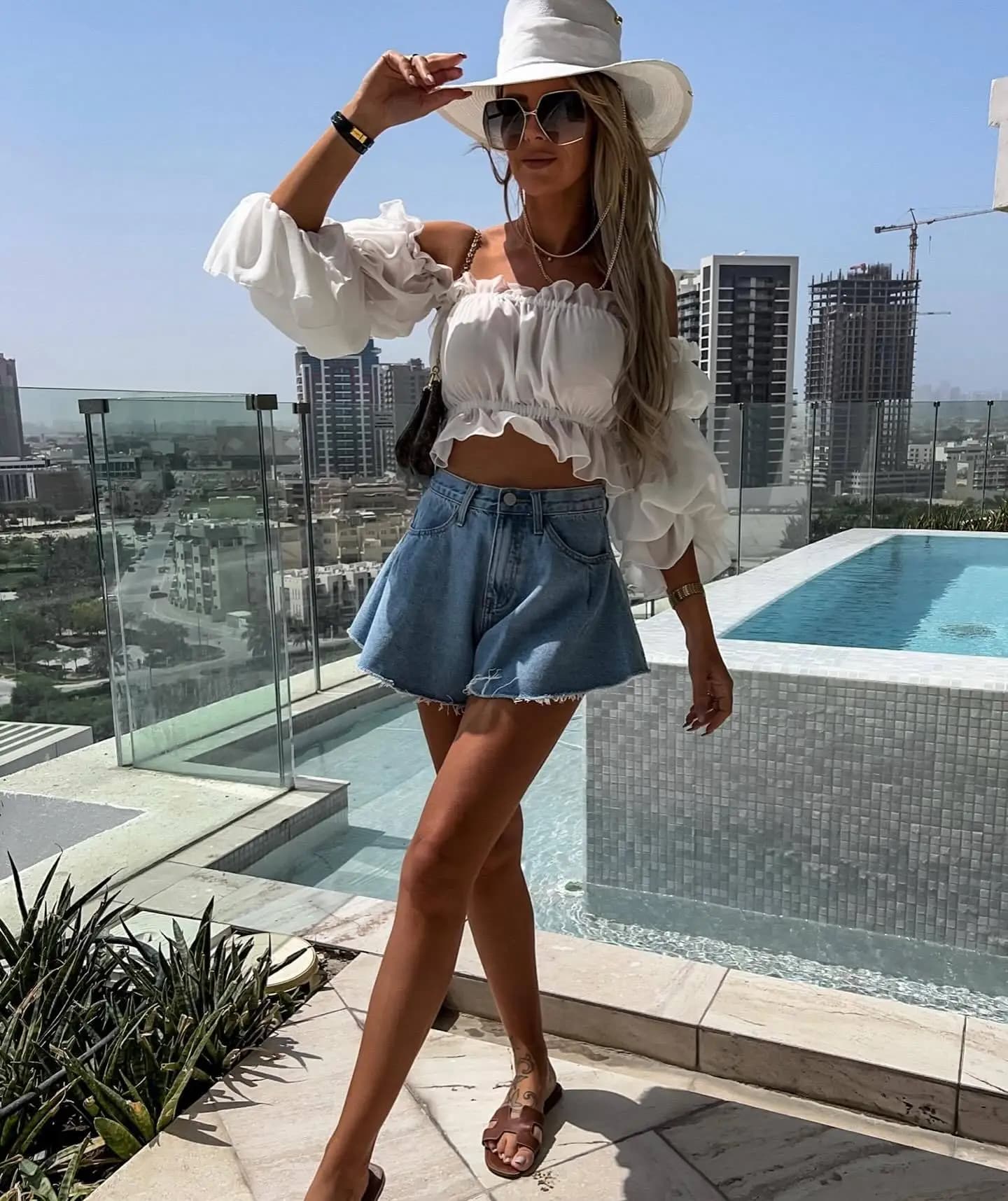 Nuovi Shorts in Denim a Vita Alta a Forma di Ombrello per Donne, Stile Europeo e Americano Pantaloncini casual in stile estivo, larghi e freschi