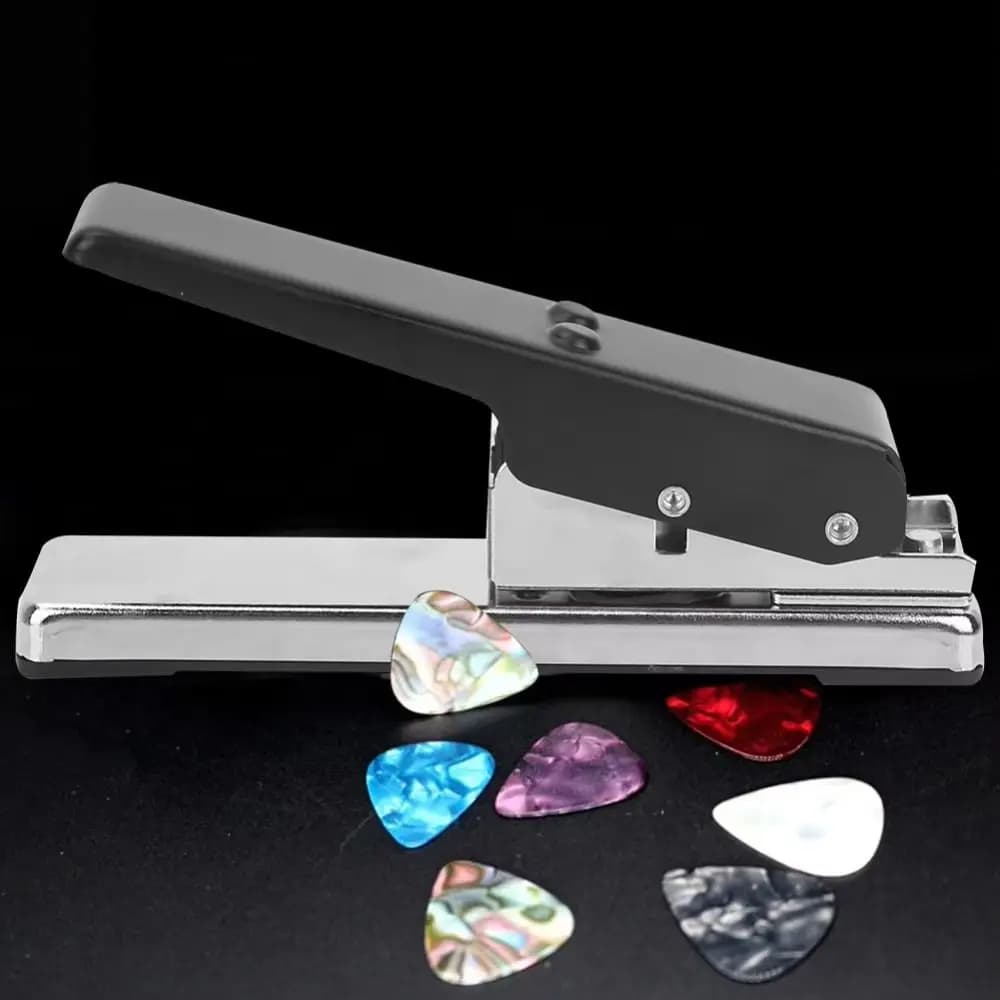 Portable Metal Guitar Pick Puncher Plectrum Trimmer DIY Guitar Pick Compact Card Cutter Guitar Pick Punch Tool Music Enthusiasts
