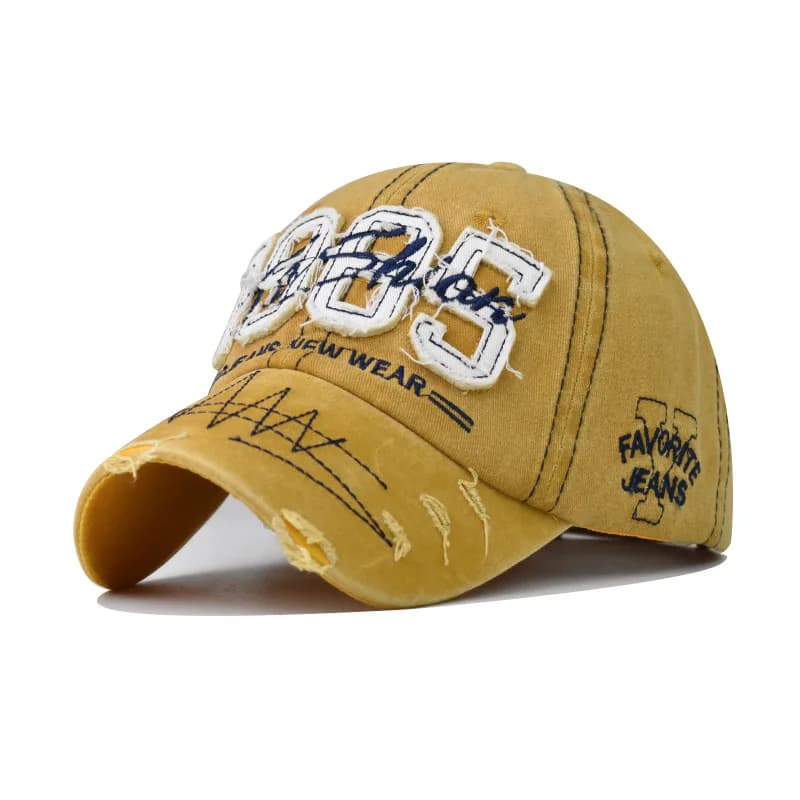 Cappellino da baseball effetto invecchiato con nastro e fori strappati, in cotone ricamato, con visiera curva, modello 1985 distressed, per uomo e donna