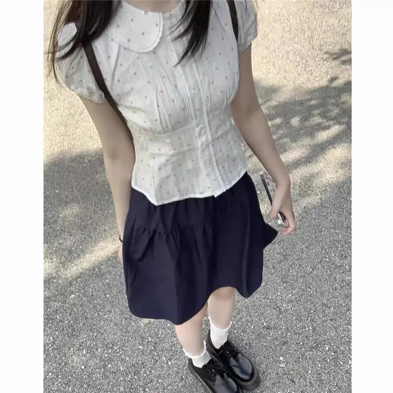 Camicia Estiva da Donna in Puro Cotone con Colletto a Bambola e Pizzo a Pois, Maniche Corte, Stile Delicato e Dolce, Top a Vita Alta