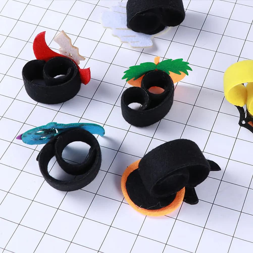 20 Pezzi Braccialetti a Scatto con Cartoni Animati, in Plastica Sicura e Tessuto Premium, Comodi e Flessibili, per Bambini e Adulti, Ideali per Feste ed Eventi