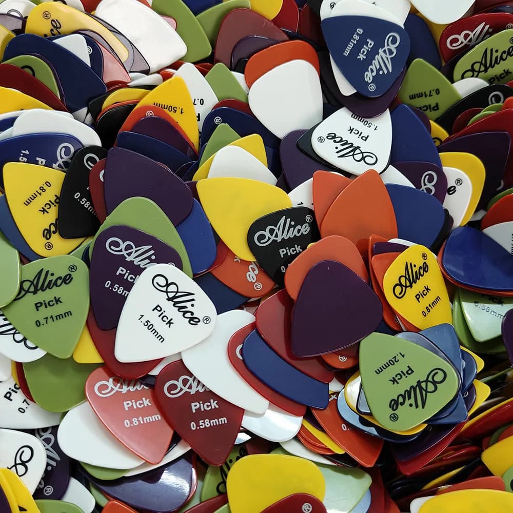 Plettri per chitarra multicolori 100 pezzi Plettri per chitarra in plastica ABS premium misti per chitarre elettriche acustiche Musica basso o ukulele