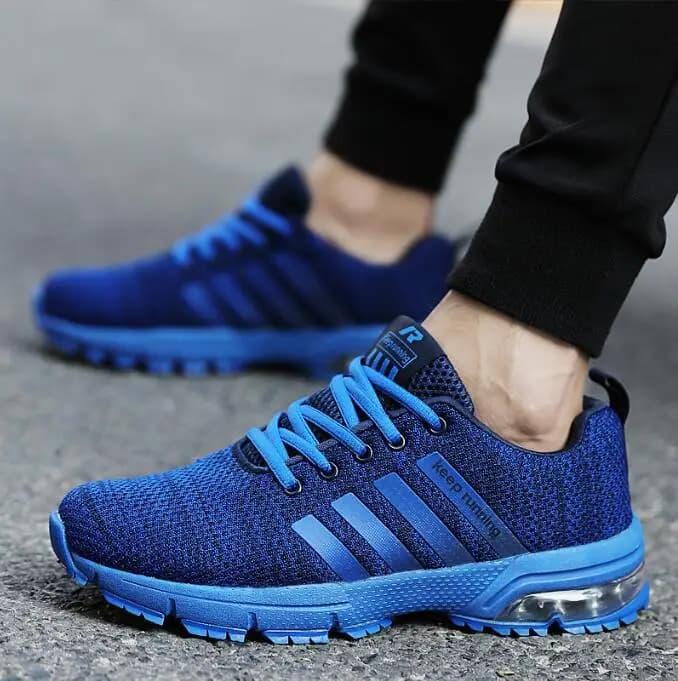 2025 nuove scarpe da uomo casual sneakers bianche estive traspiranti resistenti slip-on scarpe da tennis atletiche da uomo di grandi dimensioni