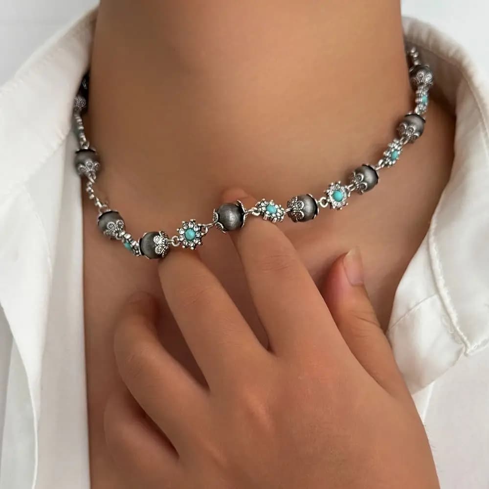 Collana in Stile Etnico con Ciondolo a Forma di Albero di Cocco, Accessori Hip Hop, Girocollo con Fiore in Strass Argentato