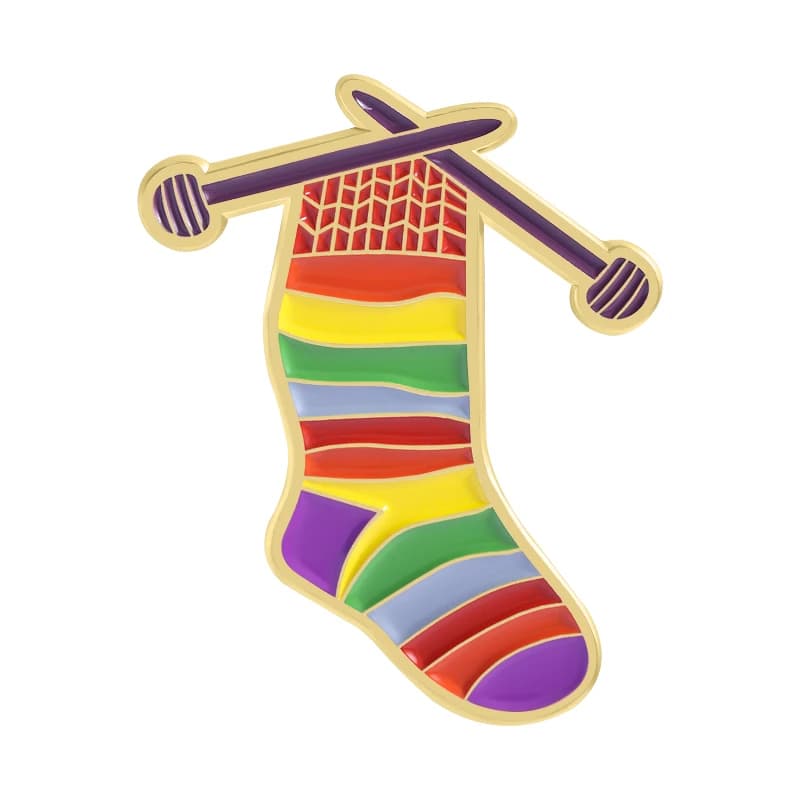 Calzini arcobaleno Distintivo lavorato a maglia Spille smaltate Moda creativa Ferri da maglia Filato Spille artistiche Distintivo da bavero Regalo di gioielli per gli amici