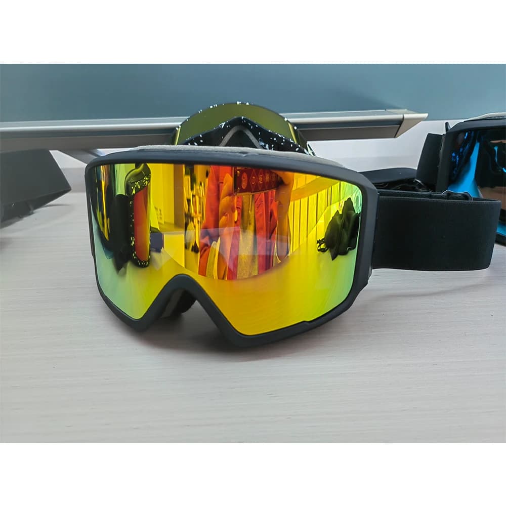 Occhiali da sci riscaldati che riscaldano il sistema antiappannamento con lente magnetica visiera da sci occhiali da snowboard da neve personalizzati