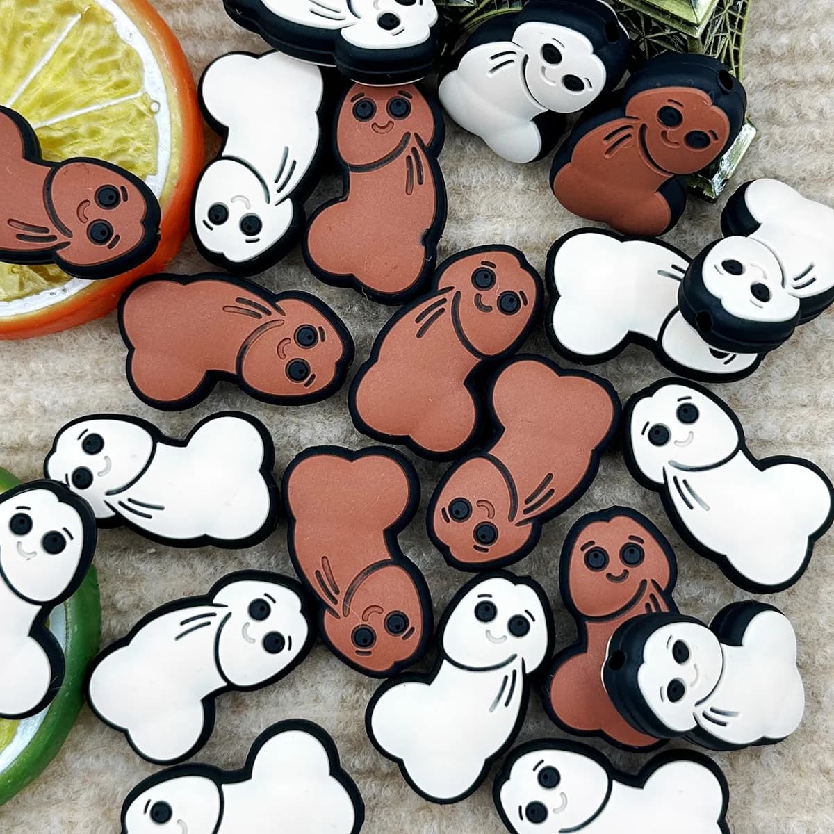 10PC Perline In Silicone Per Bambini Perline Del Fumetto Del Bambino Dentiere Giocattoli Per Bambini FAI DA TE Penna Della Stringa Perline Catene Per Capezzoli Accessori Dei Gioielli Regali Kawai