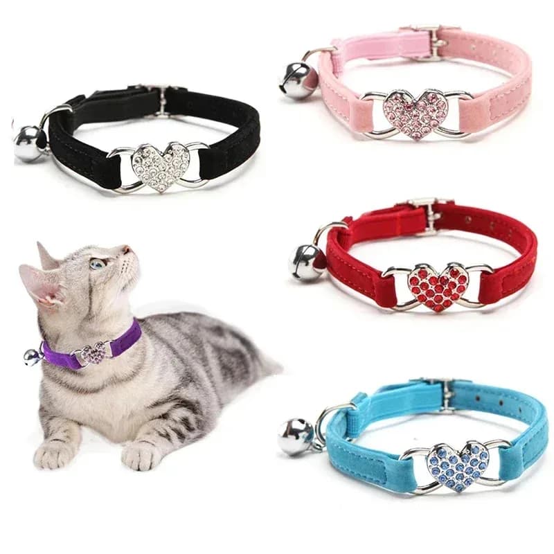 Collare per gatti a forma di cuore con campana, collana per cuccioli di gattino regolabile con borchie di strass, grazioso collare per animali domestici per passeggiate all'aperto