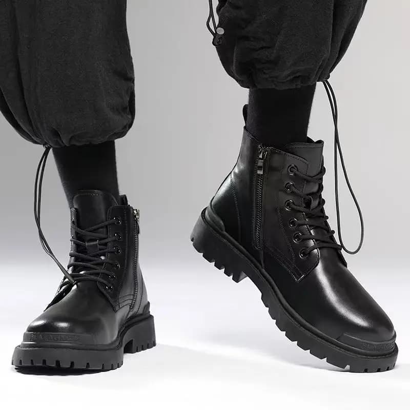Men's Leather Boots Four Seasons Outdoor Casual Hiking 2026 Retro Fashion Work Boots Thick Bottom Ankle Anti-slip