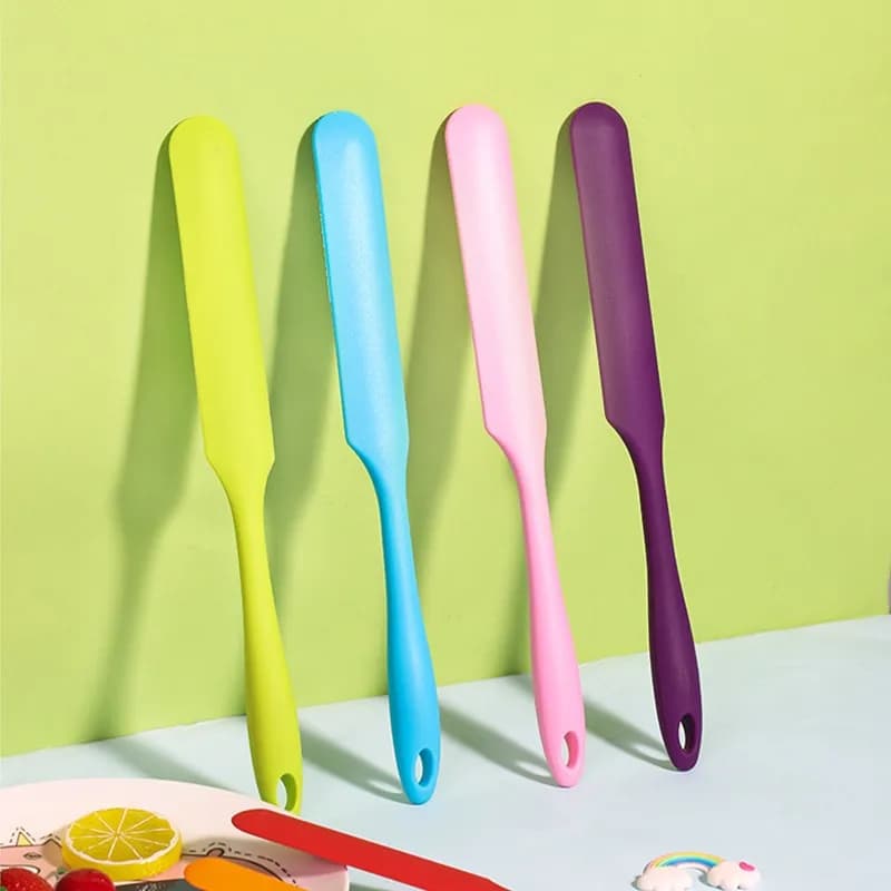 Baking Tool Silicone Cream Knife Child Safety Cake Decorating Scraper Small Large Optional One-Piece Kitchen Cooking Utensil