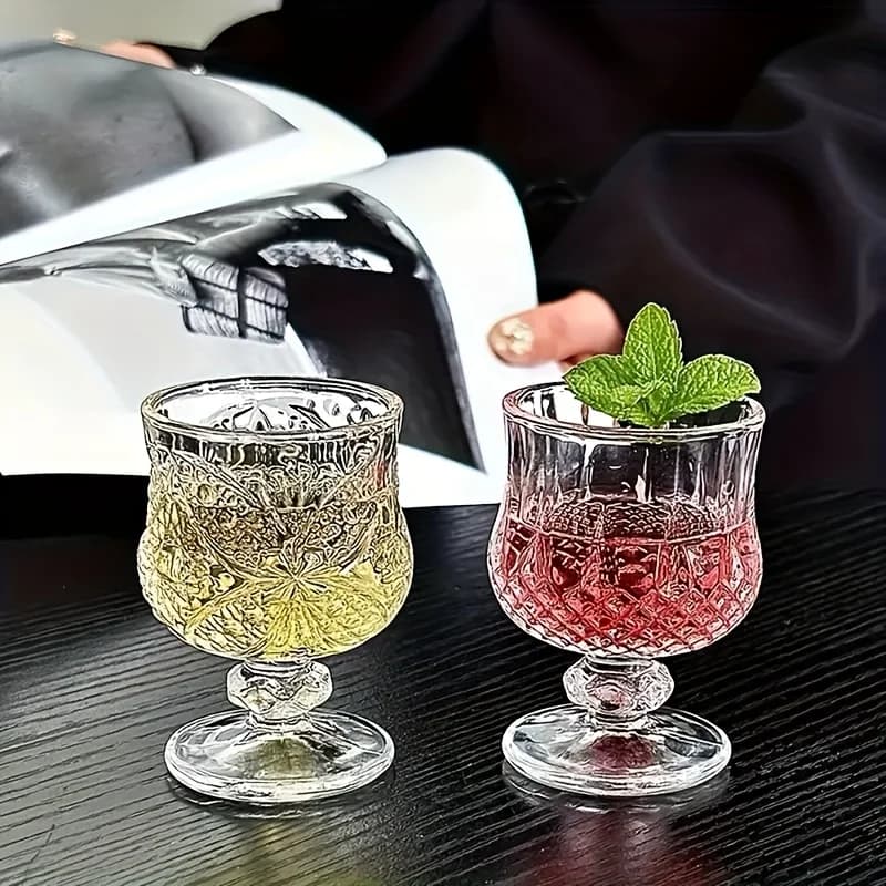 Set di tazze per liquore in vetro addensato creativo, piccolo bicchiere da 1 oz per spirito cinese per bar domestico