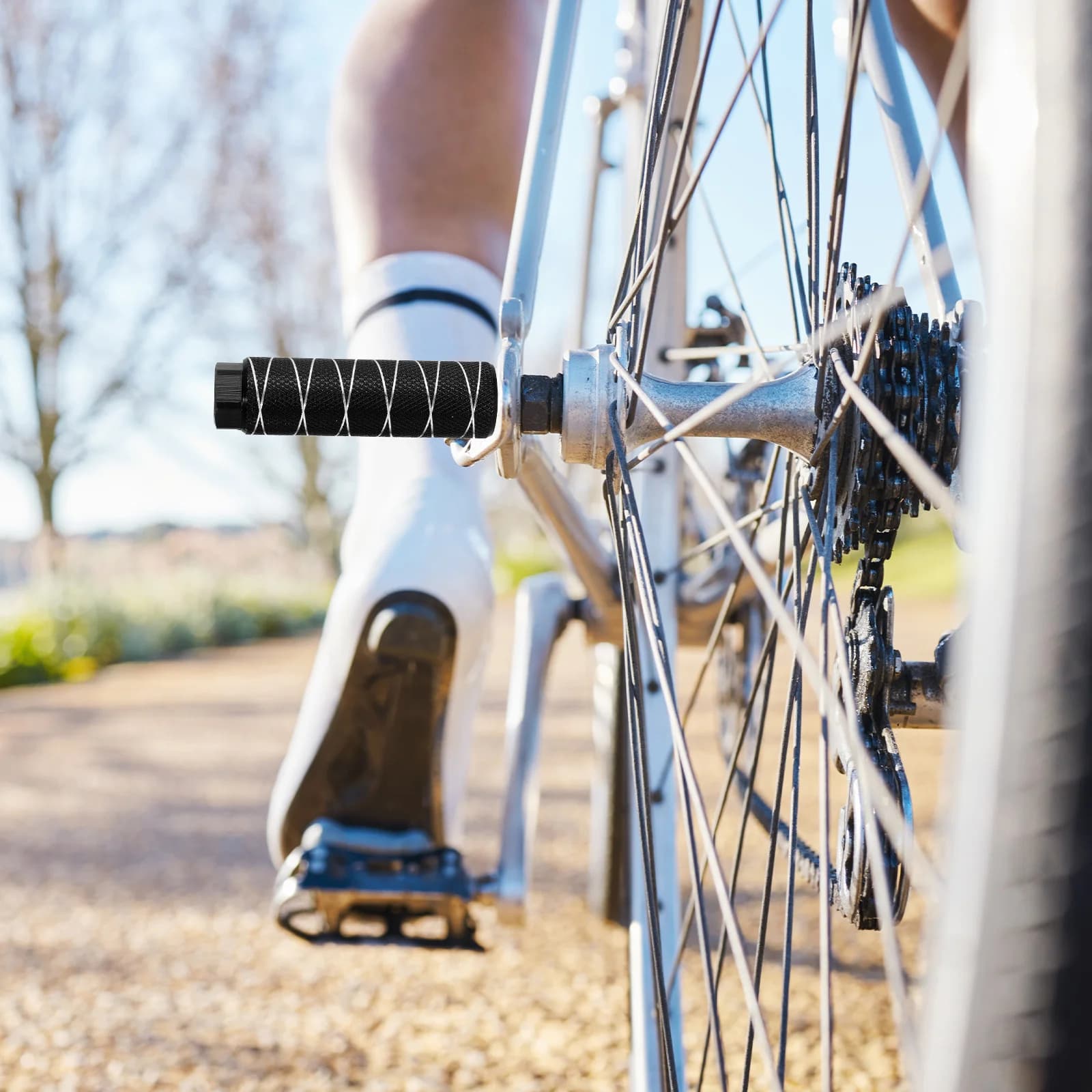 2 pezzi picchetti per bici adatti assi da 3/8 pollici in lega di alluminio antiscivolo picchetto per bicicletta supporti per sedile posteriore con striscia/linea resto acrobazie picchetto