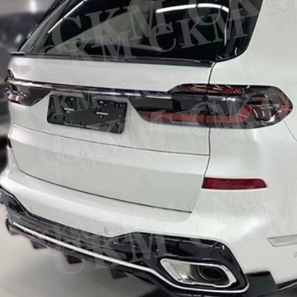 CKMUUER Kit Carrozzeria Auto: Labbro Anteriore, Diffusore Paraurti Posteriore, Terminali di Scarico, Minigonne Laterali, Spoiler Posteriore per BMW X7 G07 LCI Sport 2023+