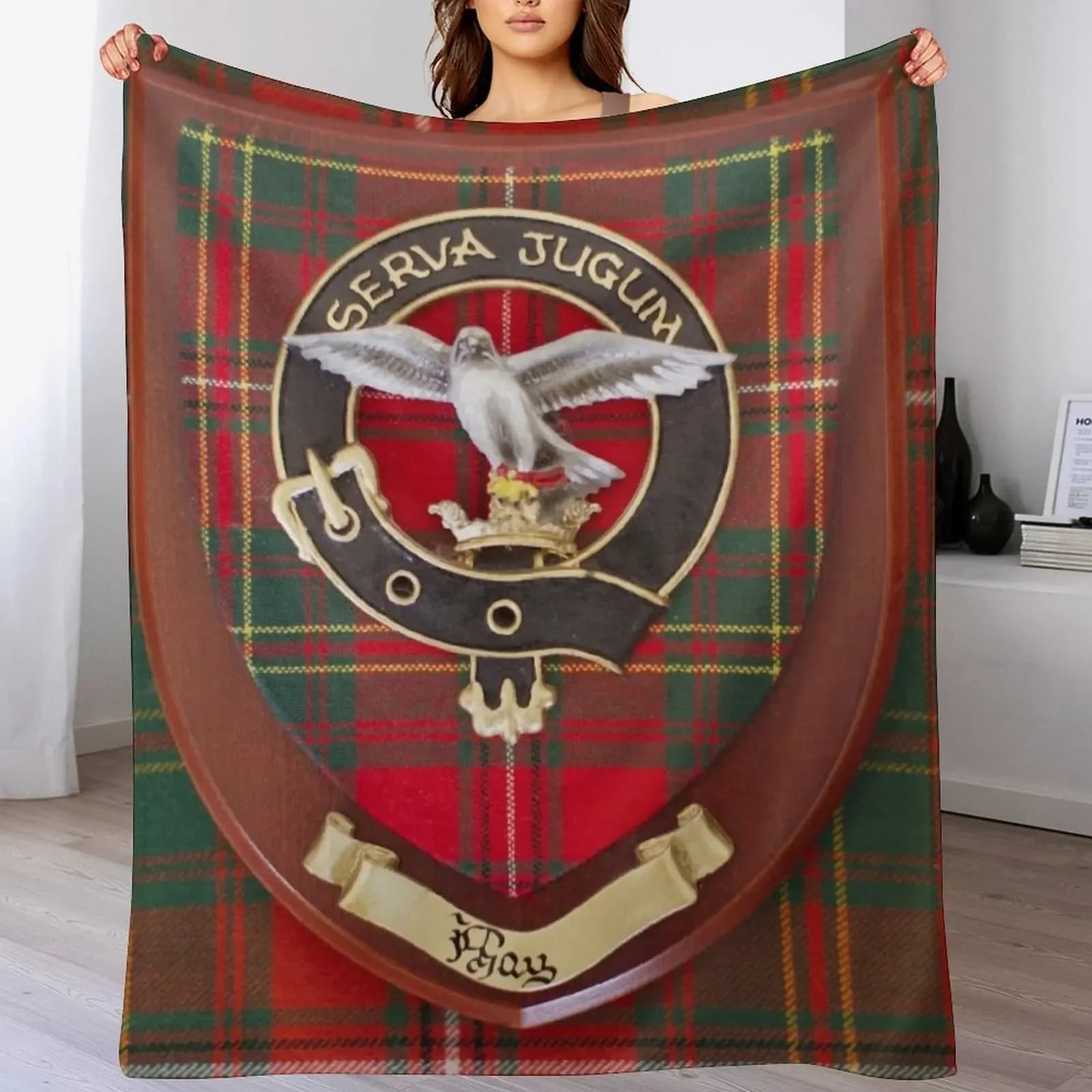 Real horn hay Crest on kilt - Antique hay tartan shooting cover, soft quilt for Scottish sofa, baby sleeping bag blanket