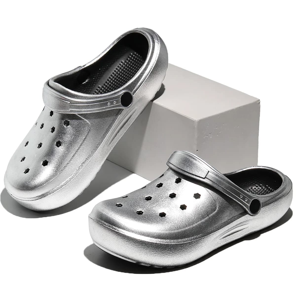 Scarpe da giardino argentate, Zoccoli slip-on, Ciabatte con suola spessa in EVA, Comode pantofole estive antiscivolo da donna 666