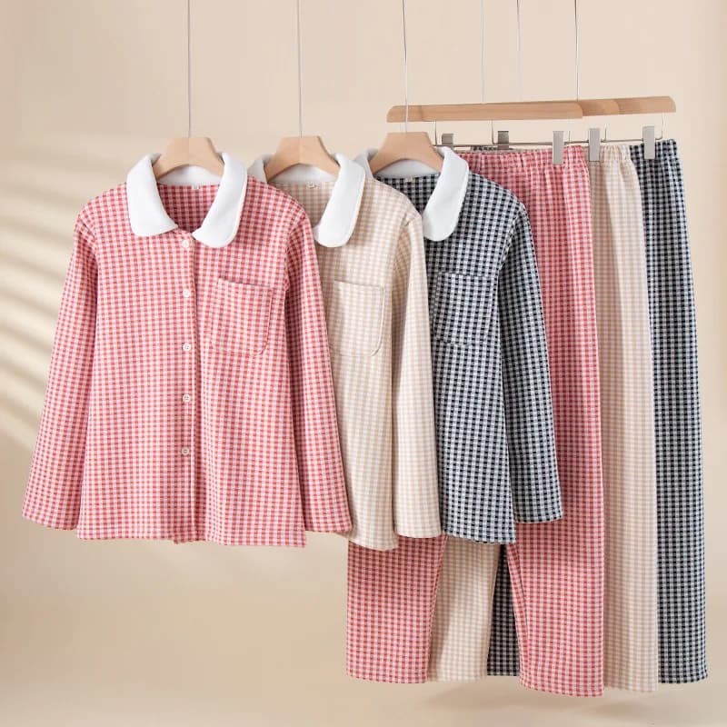 Pigiama autunno e inverno per donna 2025 Set di abbigliamento per la casa allentato primavera e autunno a maniche lunghe caldo delle nuove donne
