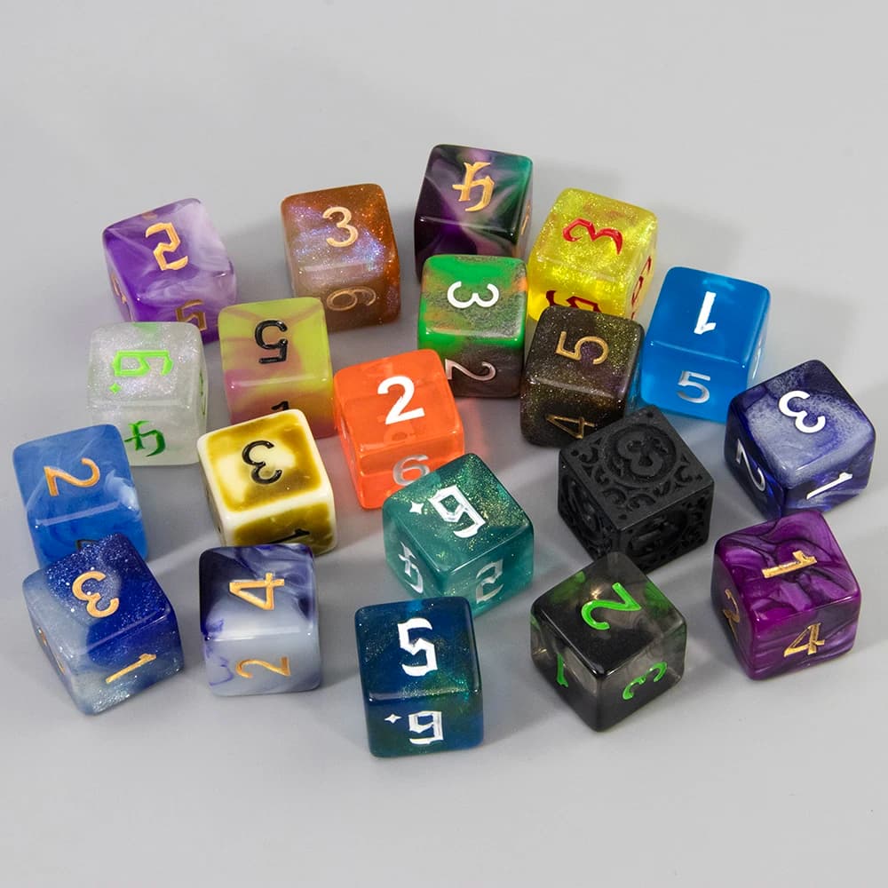 Dadi poliedrici a colori casuali da 10/100 pezzi a 6 facce per accessori per giochi da tavolo RPG