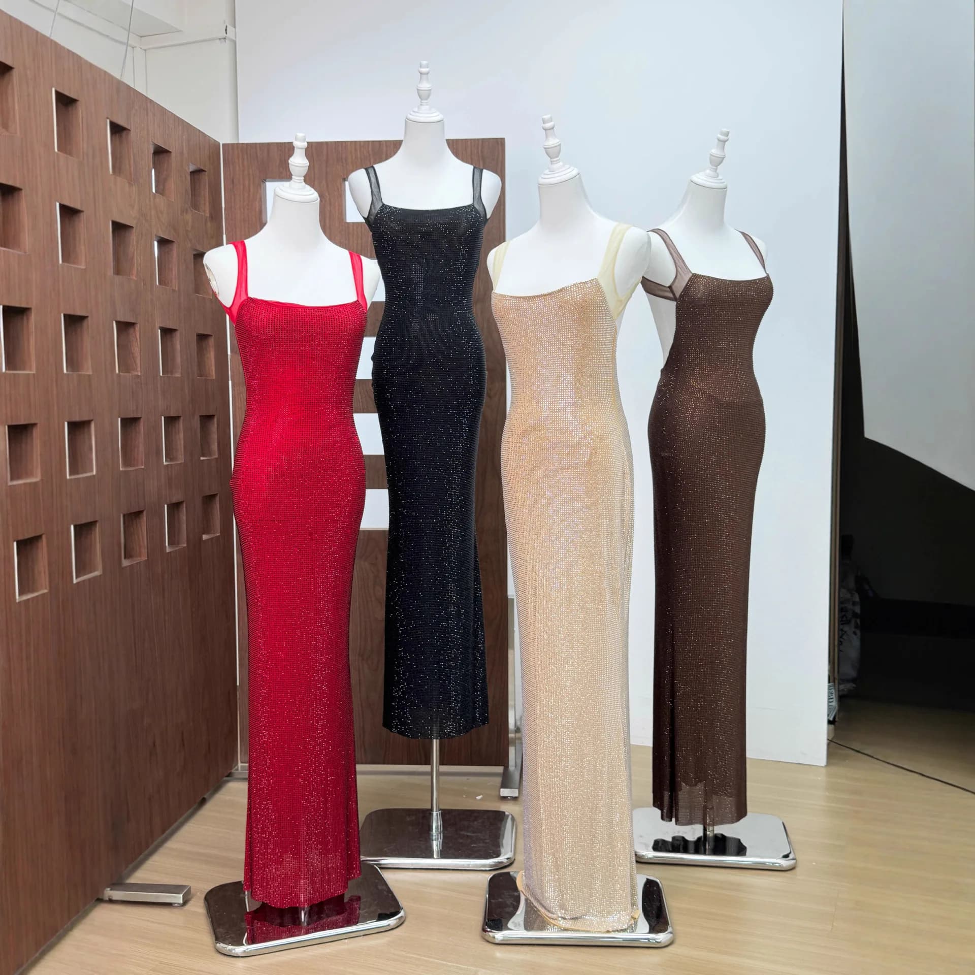 Elegant Backless Slim Fit Long Dress Evening Party Gown Luxury Feel High Waist Wrap Style No Sleeve Polyester Fabric
