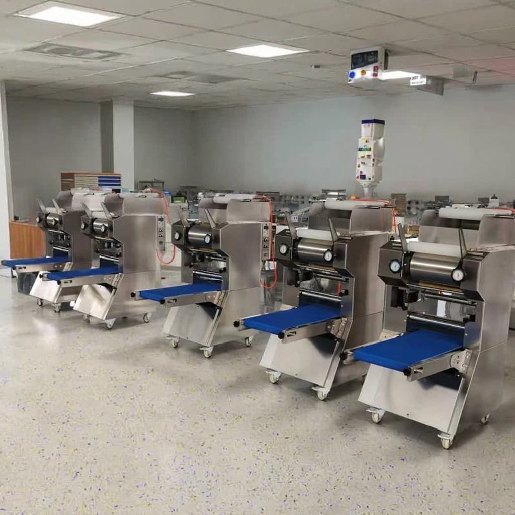 Macchina Professionale Elettrica per Pasta in Acciaio Inossidabile, Sfogliatrice Automatica per Impasto con Motore Integrato