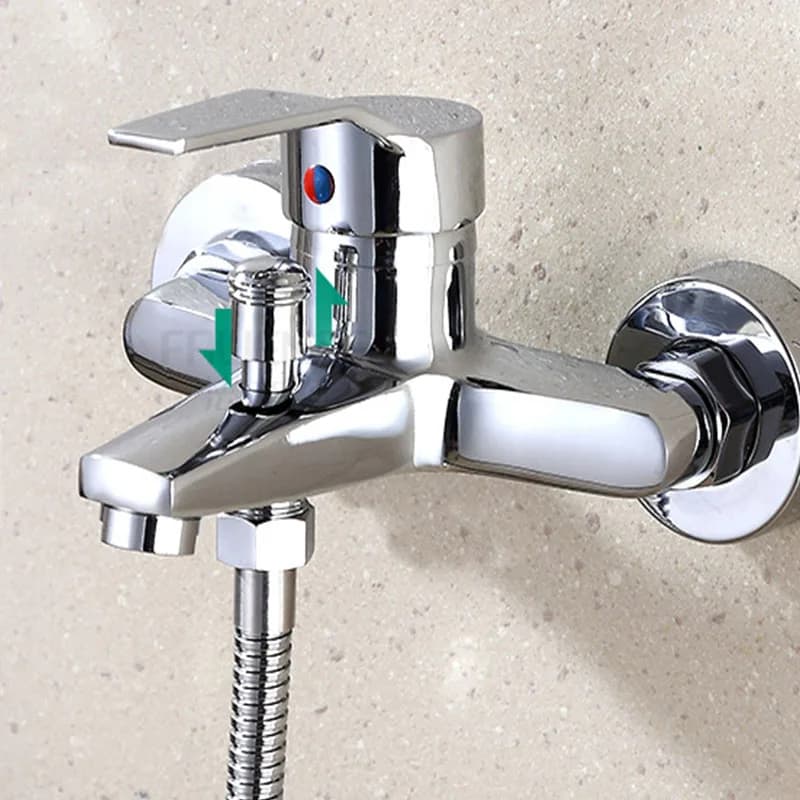 Rubinetti per lavabo in lega di zinco Rubinetto miscelatore a doppio beccuccio per acqua calda fredda a parete cromata per lavabo da bagno con divisore per bagno