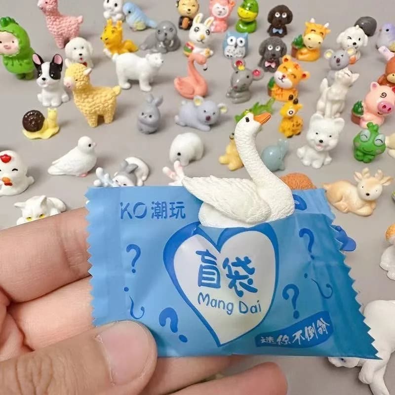 Hot 5/10/20/60pcs Of Mini Resin Tiger Rabbit Blind Box Ornament Family Party Blind Bag Children's Model Toy Gift Randomly Send
