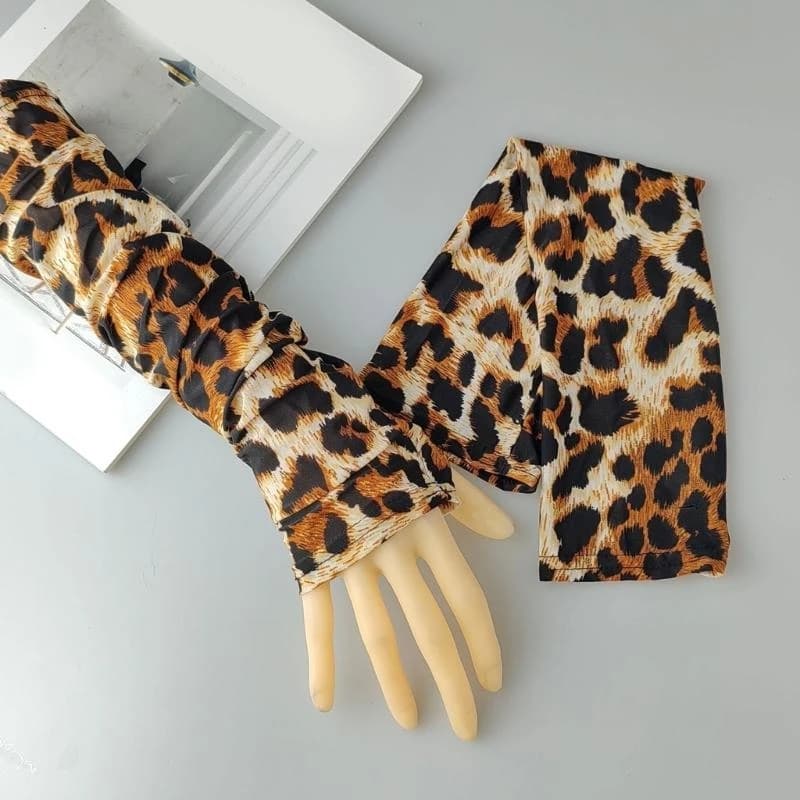50LE Trendy Arm Sleeves Long Gloves with Leopard Pattern Outdoor Sunproof Cycling Arm Cover for Daily Wear Outdoor Sport Gear