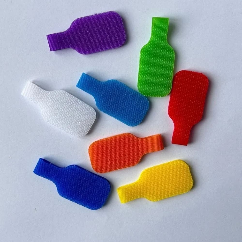 24 etichette per cavi autoadesive impermeabili, riutilizzabili, color arcobaleno, organizer per cavi da scrivania, etichette rimovibili e resistenti per cavi.