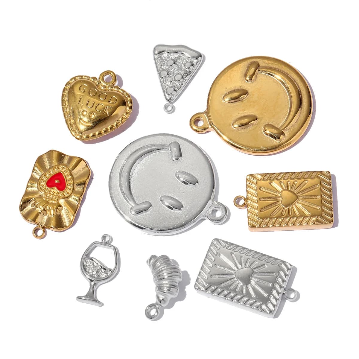 Set di 3 Ciondoli Placcati Oro 14K in Acciaio Inox: Faccina Sorridente, Calice, Pizza, Cuore Portafortuna - Gioielli Trendy per Donna