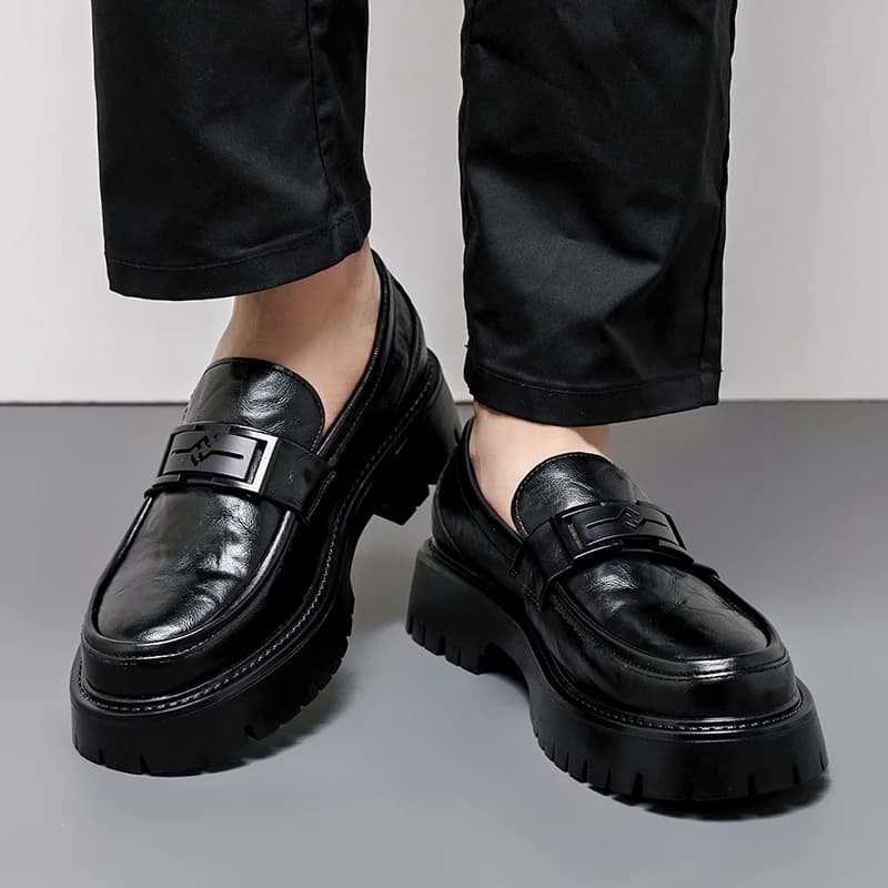 Primavera e autunno nuovi mocassini da uomo scarpe con suola spessa altezza crescente casual quotidiano banchetto professionale scarpe da lavoro formali