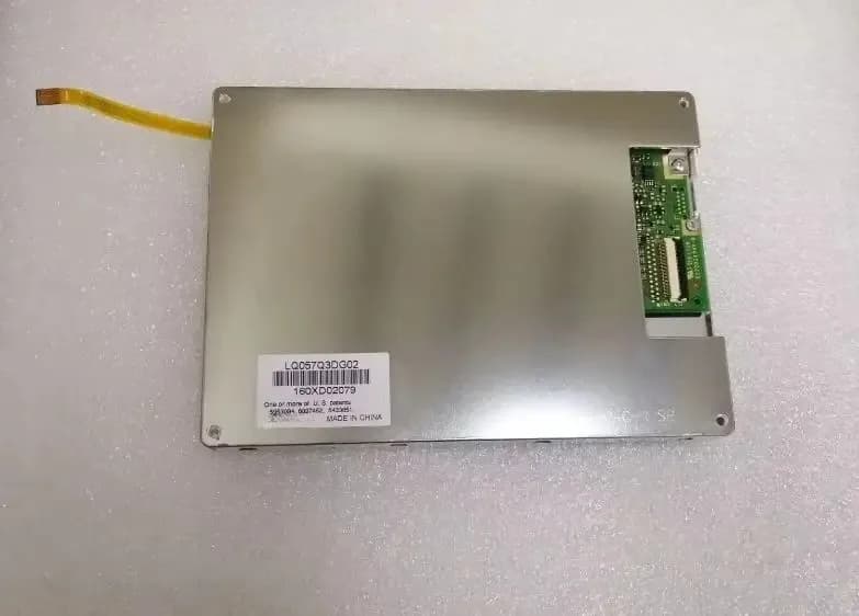 Display LCD LQ057Q3DG02 per Dispositivo Portatile di Navigazione e Videocitofono