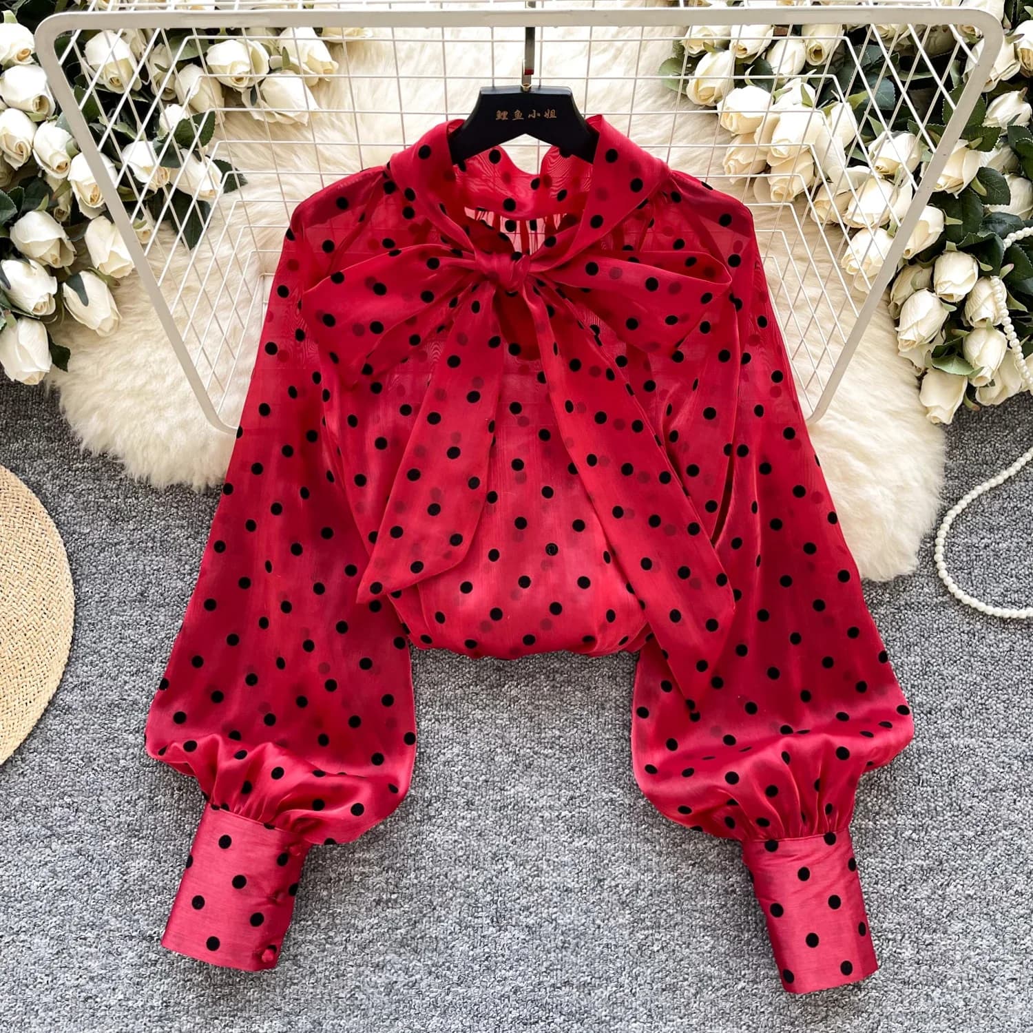 2025 nuove donne di estate vintage a pois top manica a sbuffo fiocco con lacci design camicette temperamento garza di base di lusso camicia allentata