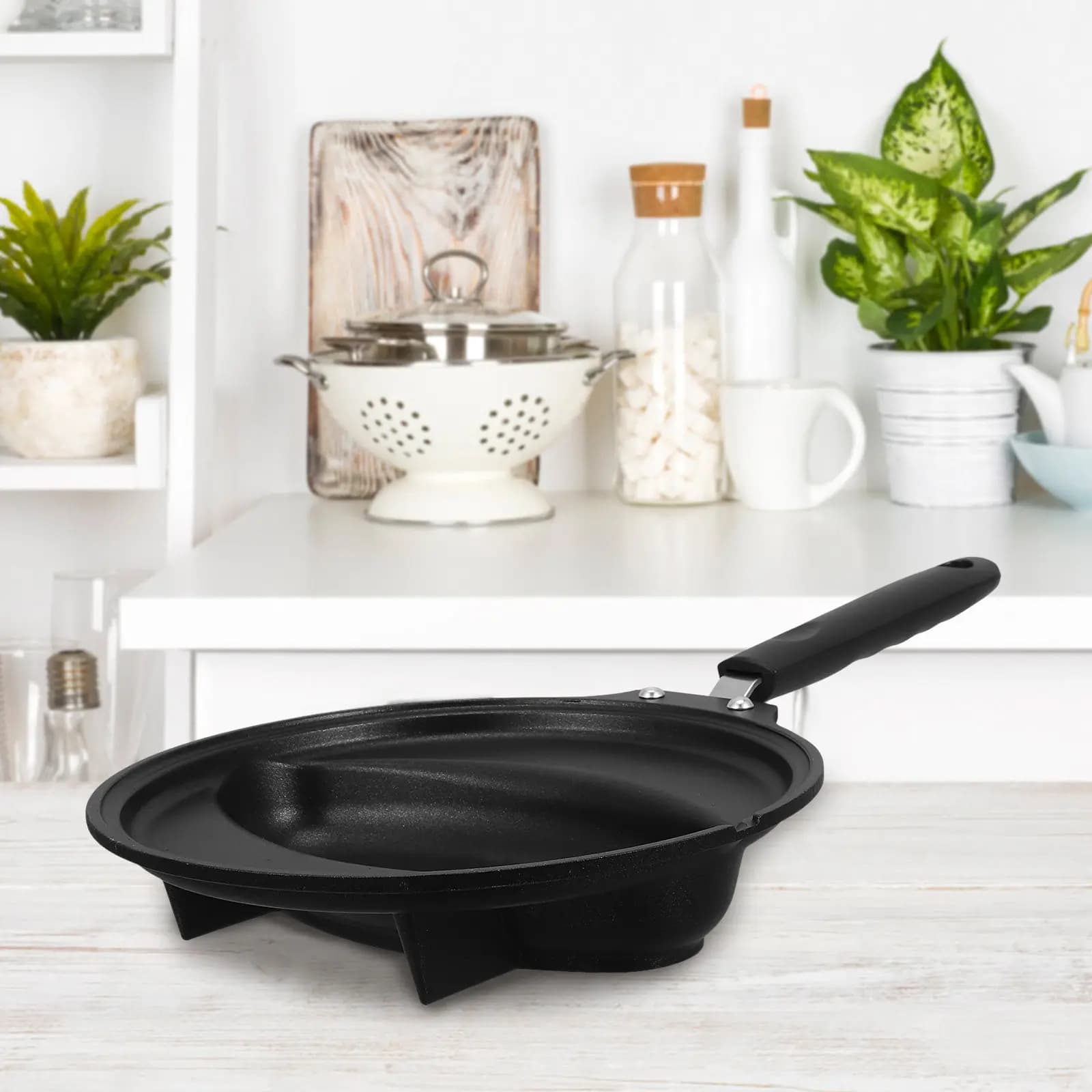 Padella Antiaderente per Omelette con Stampo per Riso, Manico Ergonomico in Ghisa Premium Resistente al Calore per Cucina Domestica
