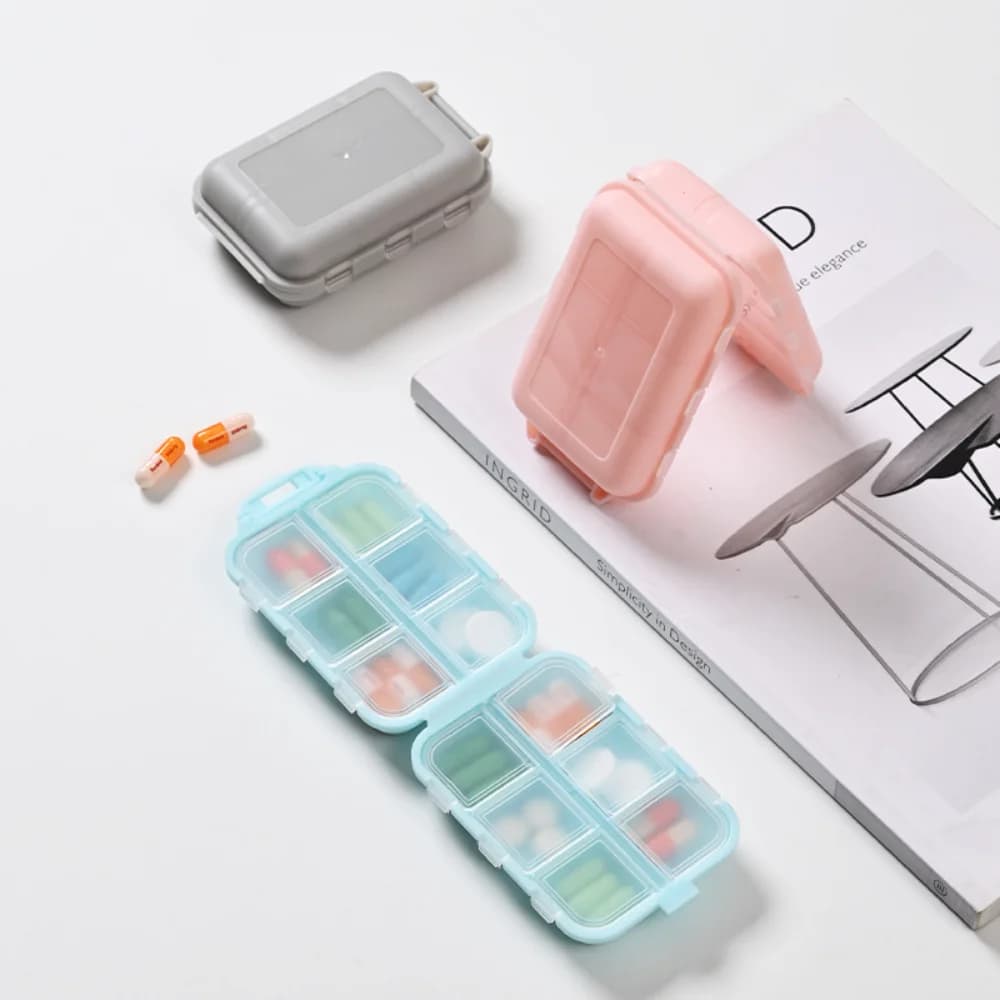 New Daily 12 Grids Premuim Portable Travel Wallet Organizer Storage Container Box For Medicine Supplement of Vitamins Fish Oils